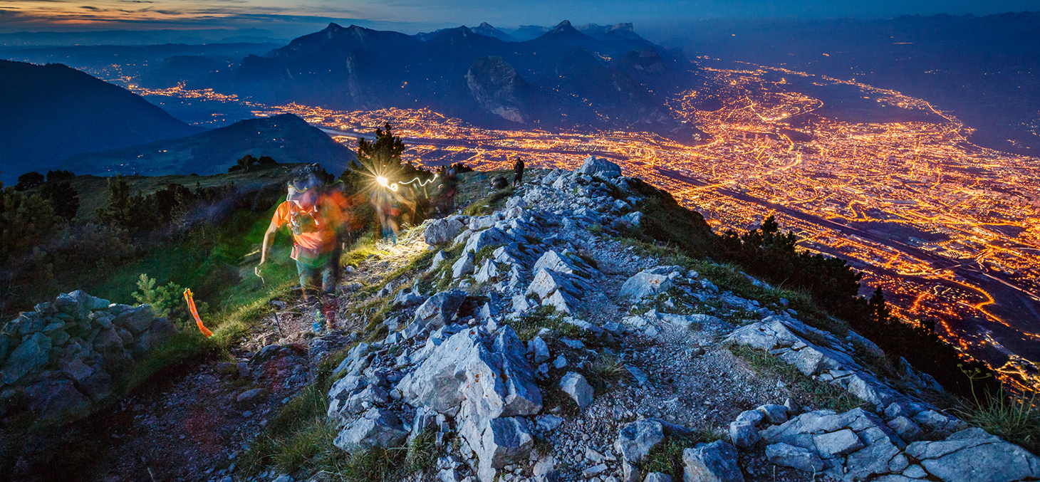 Coureur de l'UT4M au-dessus de Grenoble © Thomas Vigliano