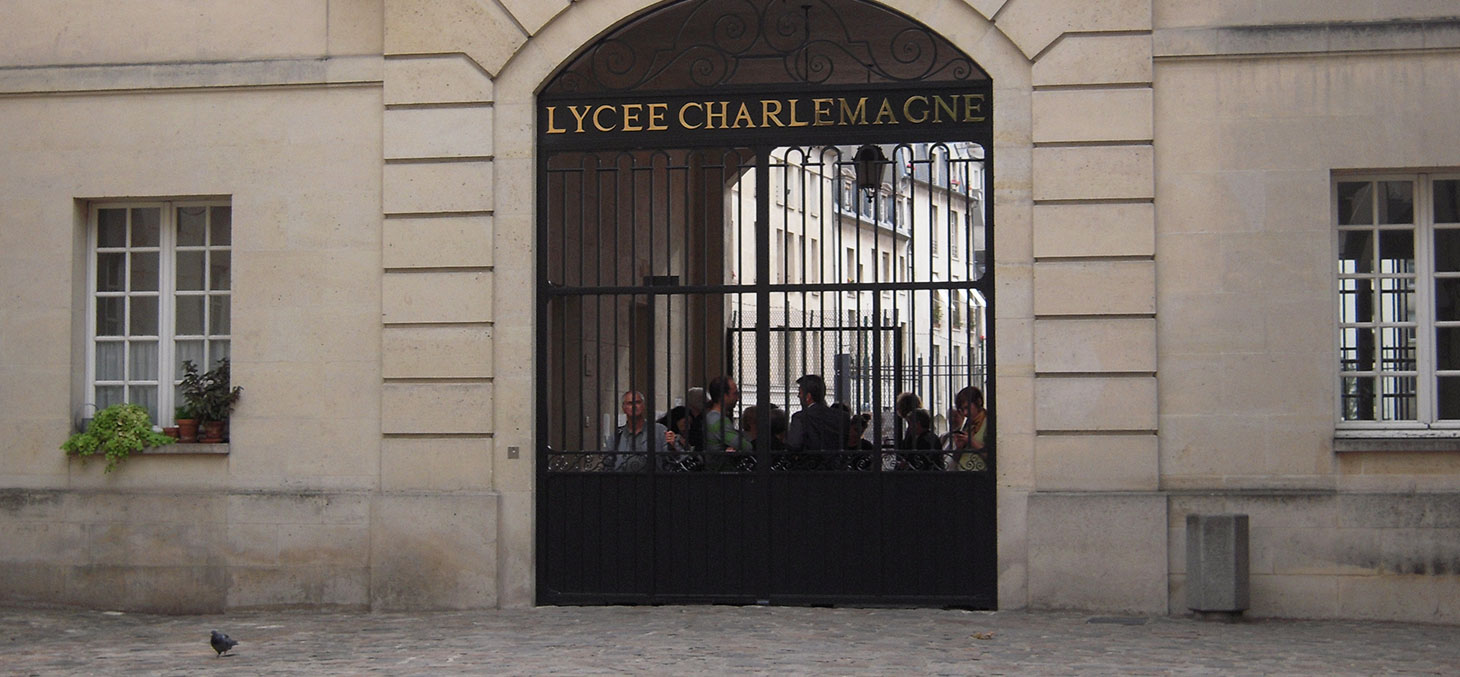 Le lycée Charlemagne se trouve 14, rue Charlemagne, en plein centre du quartier du Marais, dans le IVᵉ arrondissement de Paris. © patrick janicek / Flickr, CC BY