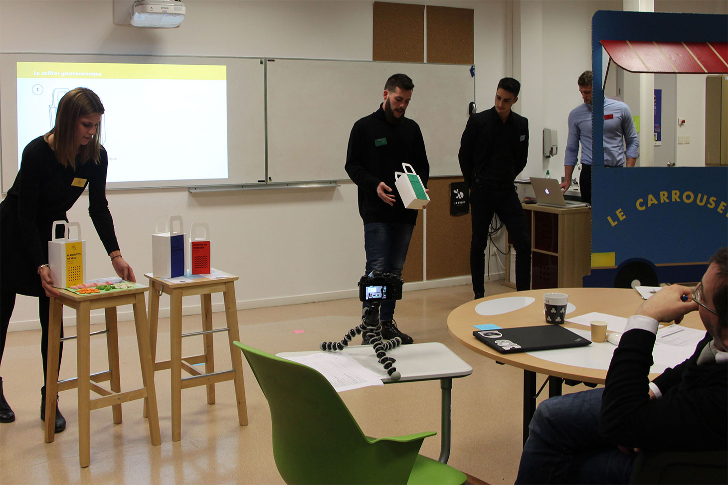 Les étudiants du master Management de l'innovation de Grenoble IAE Les étudiants du master Management de l'innovation de Grenoble IAE
