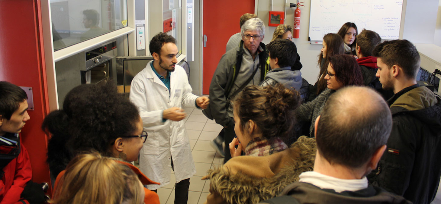 Accueil des étudiants lors de la journée portes ouvertes de Polytech Grenoble